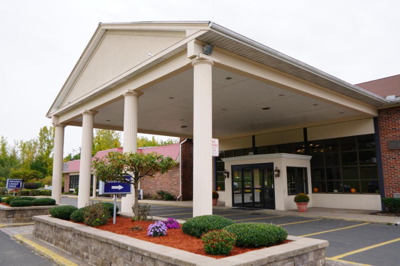 Rodeway Inn & Suites East Windsor Eksteriør billede