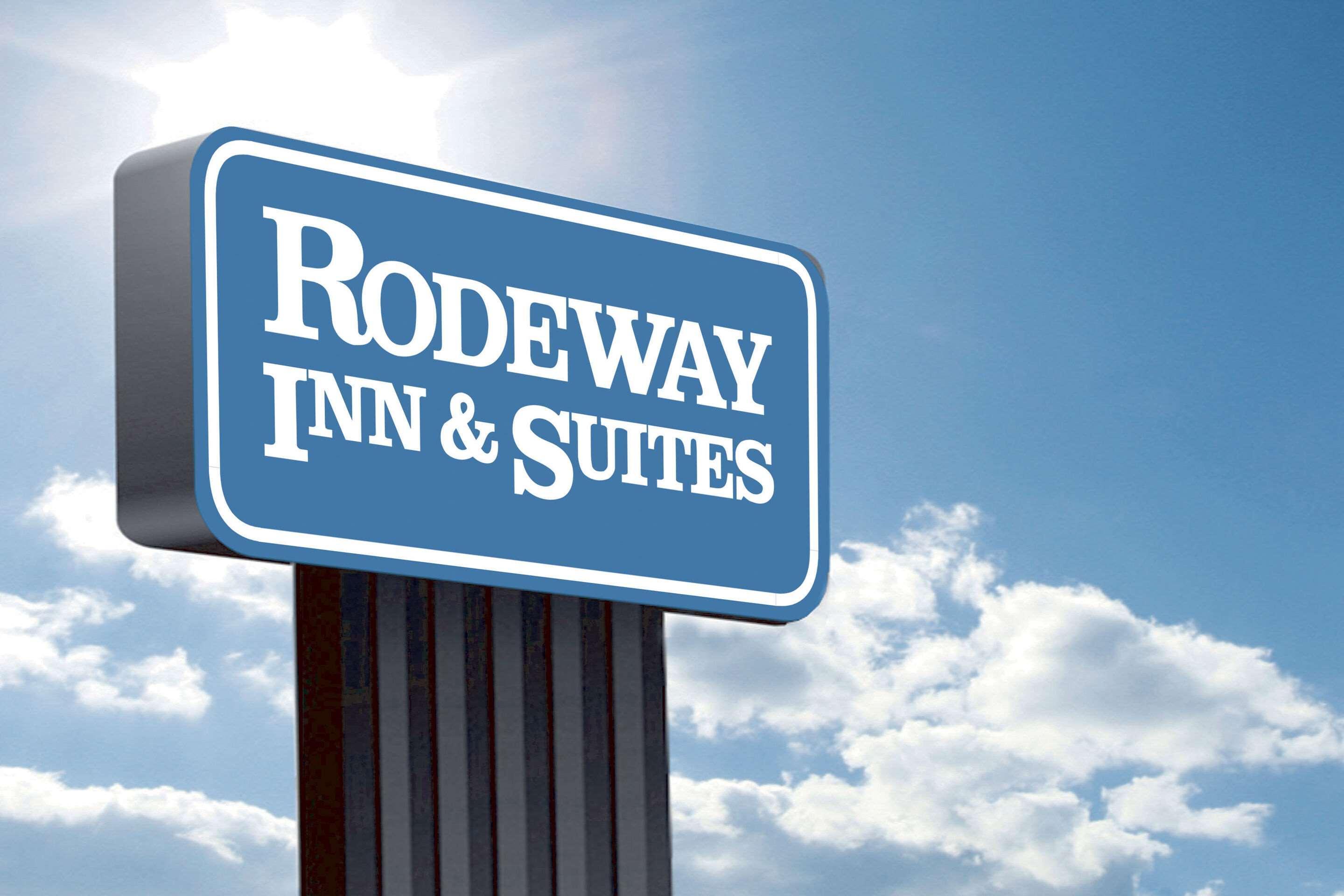Rodeway Inn & Suites East Windsor Eksteriør billede